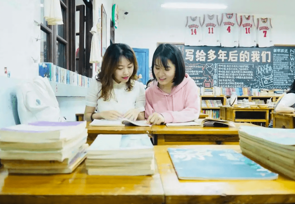 四柱八字算命實(shí)例步驟詳解，人生遇到困難坎坷怎么辦（算命的說(shuō)我這輩子命苦什么意思）